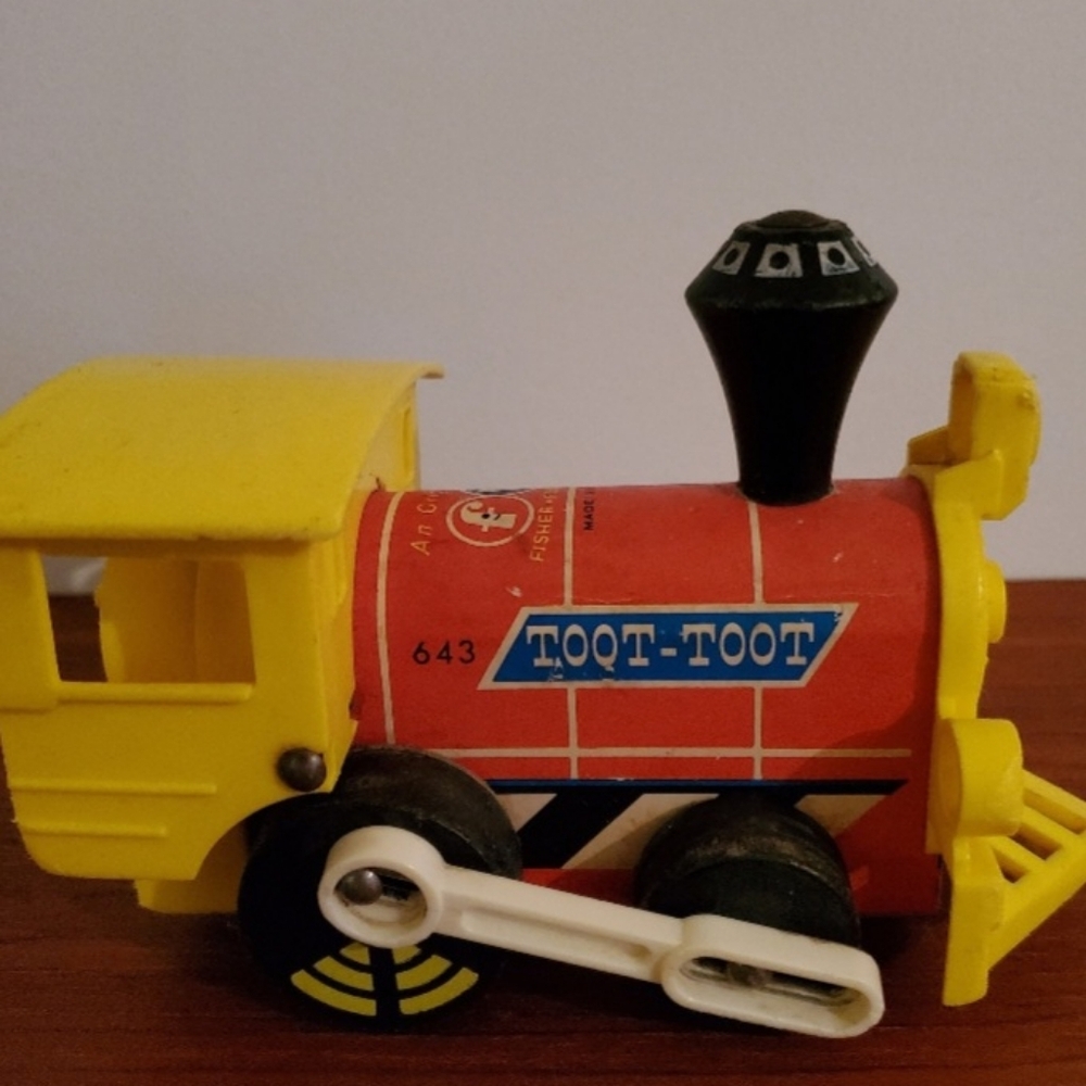 Vintage 1965 Fisher Price/toot-toot train/Wooden pull Toy/mid century toy/#643 - Picture 3 of 8